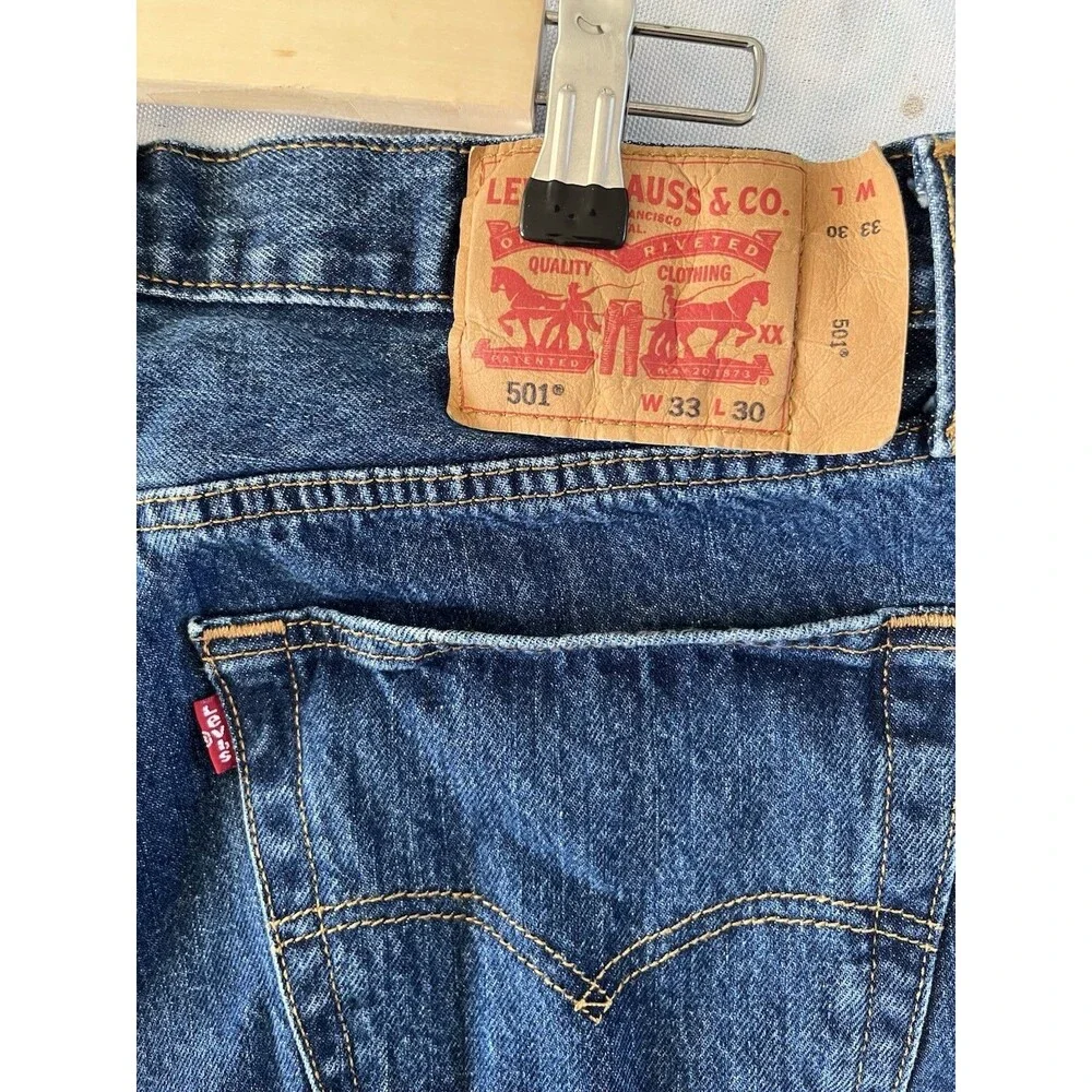 Levis 501 Men’s Original Fit Jeans Straight Leg Button Fly 33x30 Blue Timeless